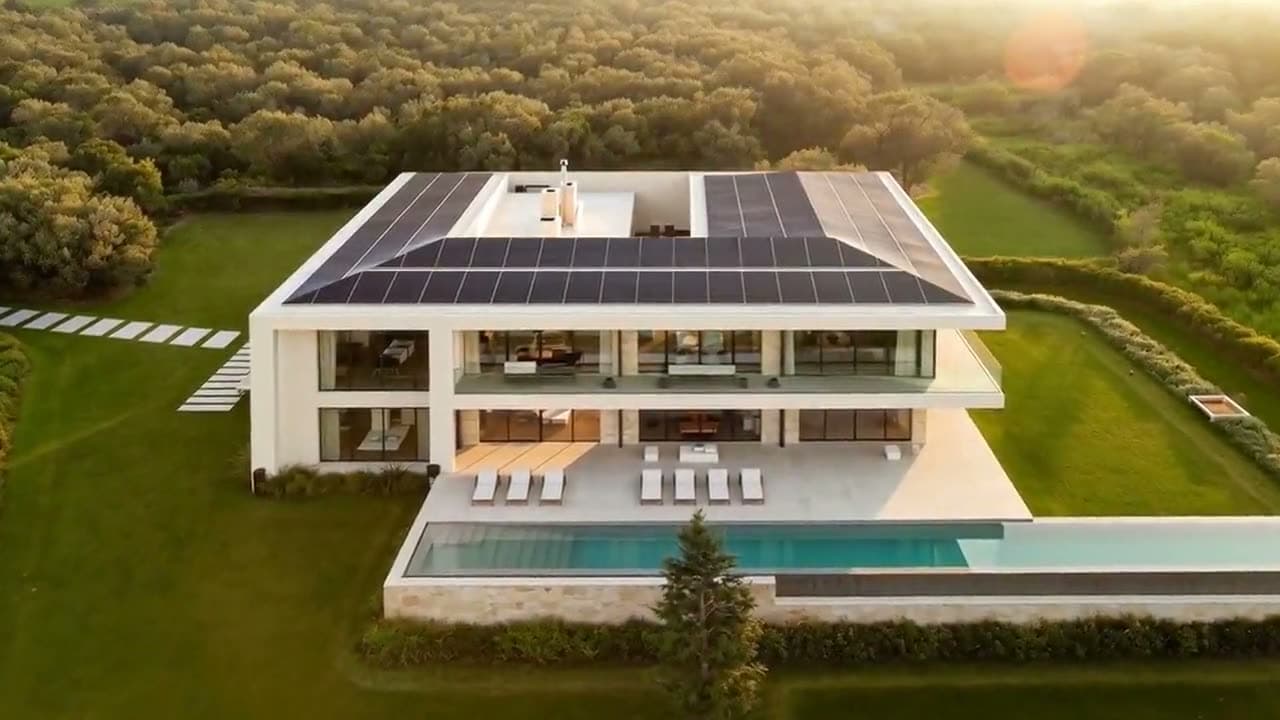 Villa ve sanayi çatısına kurulmuş güneş enerjisi santralleri